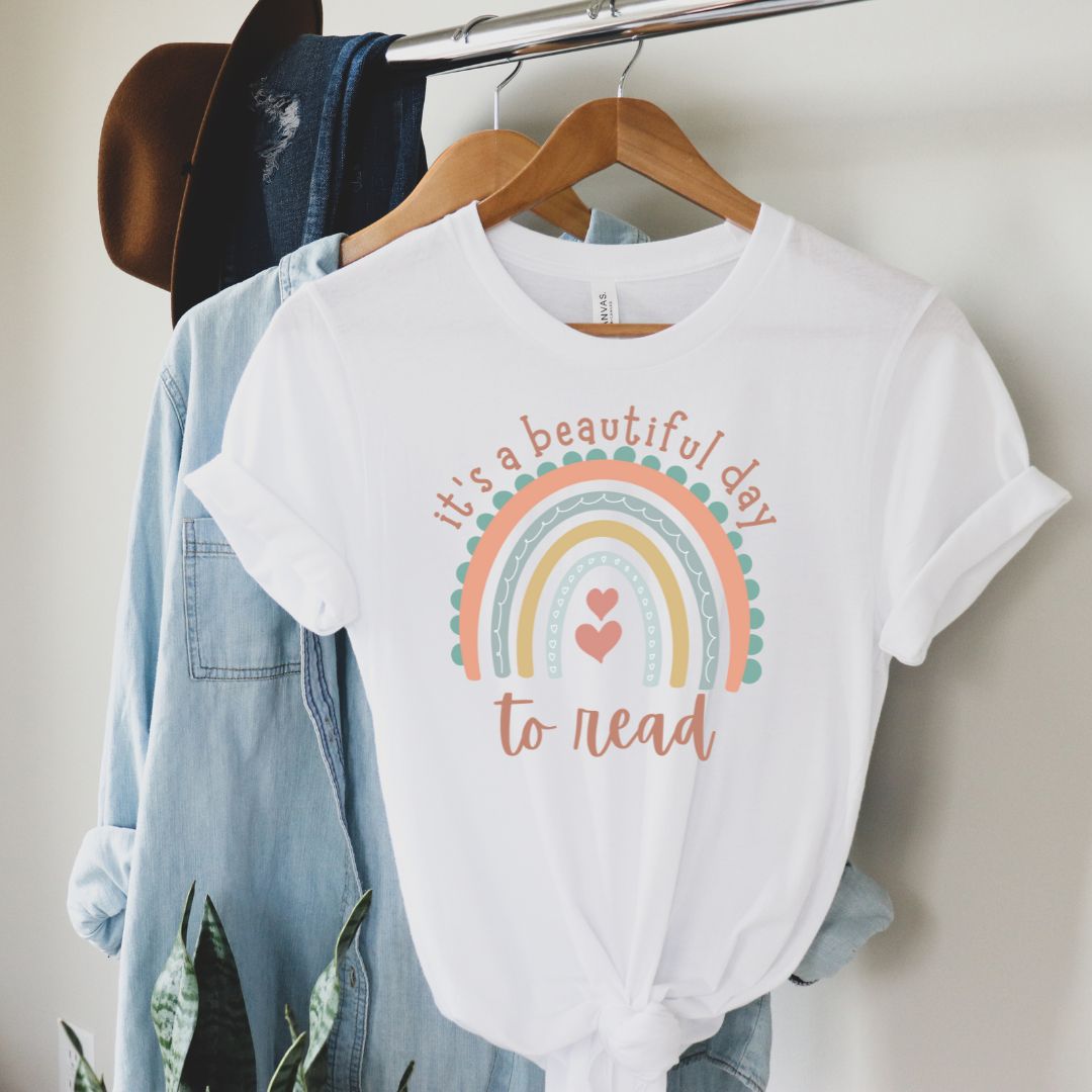 It's a Beautiful Day to Read, Rainbow - Women's Relaxed T-Shirt