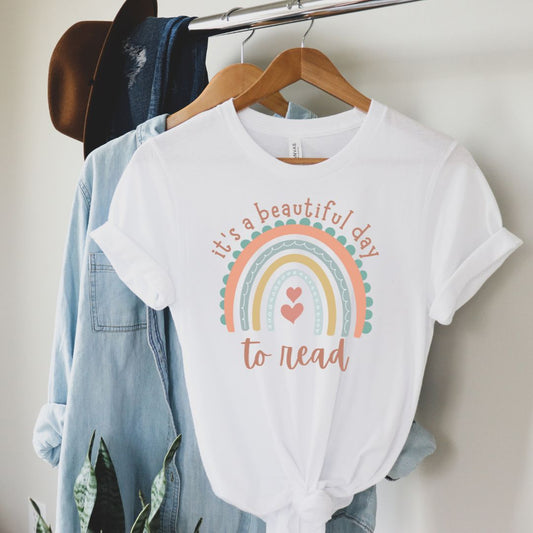 It's a Beautiful Day to Read, Rainbow  - Women's Relaxed T-Shirt